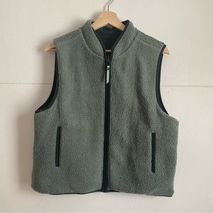 Reversible fleece vest from Simon’s Twik EUC